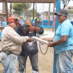 Césped del campo del estadio Chan Chan empieza a brotar