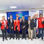 Peruanos creen que minería ilegal financia a políticos y criminales