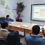 Alcalde Juan Carranza entrega silla de ruedas neurológica a niña con discapacidad